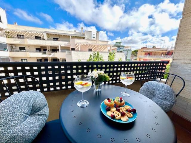 Gatu El Arrecife - Apartamento A 2 Minutos De La Playa En El Puerto De Santamaria , Preferente Mayores De 25 Anos Y Familias เอลปูแอร์โต เด ซานตามาริอา ภายนอก รูปภาพ