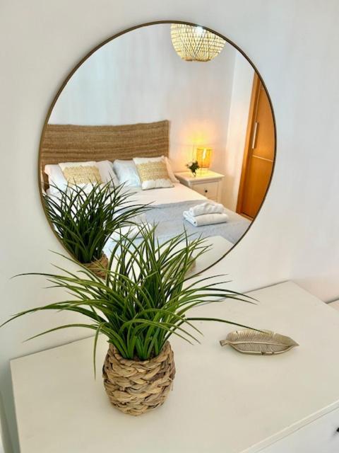Gatu El Arrecife - Apartamento A 2 Minutos De La Playa En El Puerto De Santamaria , Preferente Mayores De 25 Anos Y Familias เอลปูแอร์โต เด ซานตามาริอา ภายนอก รูปภาพ