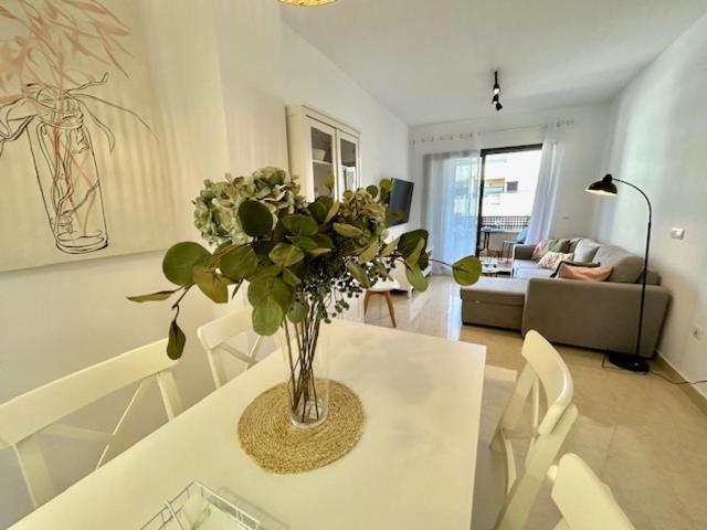 Gatu El Arrecife - Apartamento A 2 Minutos De La Playa En El Puerto De Santamaria , Preferente Mayores De 25 Anos Y Familias เอลปูแอร์โต เด ซานตามาริอา ภายนอก รูปภาพ