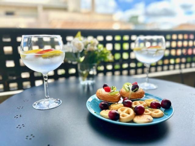 Gatu El Arrecife - Apartamento A 2 Minutos De La Playa En El Puerto De Santamaria , Preferente Mayores De 25 Anos Y Familias เอลปูแอร์โต เด ซานตามาริอา ภายนอก รูปภาพ