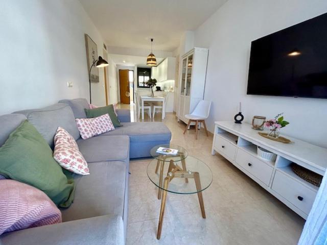 Gatu El Arrecife - Apartamento A 2 Minutos De La Playa En El Puerto De Santamaria , Preferente Mayores De 25 Anos Y Familias เอลปูแอร์โต เด ซานตามาริอา ภายนอก รูปภาพ